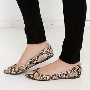 Embossed Snakeskin Print Ballet Flats